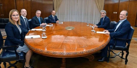 Caputo se reúne con Chevron por proyecto energético en Argentina 