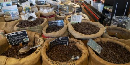 El Banco Mundial prevé que las materias primas se abaraten un 7 % en 2025