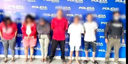 Detienen a funcionaria por presunta colaboración con “Los Lobos” 