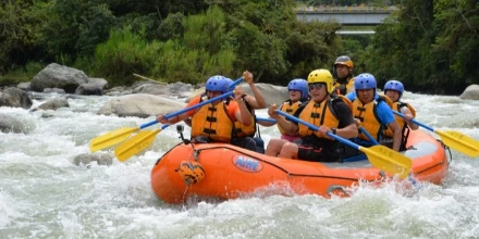 Ecuador recibe reconocimiento internacional como destino líder en turismo de aventura