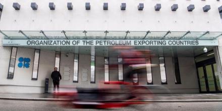 La OPEP+ espera aumentar su participación en el mercado petrolero hasta el 52 % en 2050