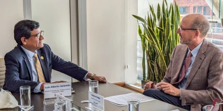 Ecuador avanza en negociaciones comerciales con Canadá y Marruecos 