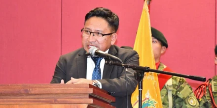Ecuador busca incorporar 1.250 MW de energía renovable en los próximos dos años