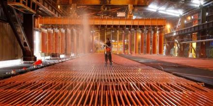 Perú: Producción de cobre subió 4,5 % en octubre y la de electricidad 4,1 %