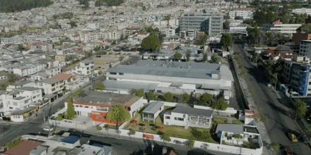 Planta industrial en Quito opera completamente con energía limpia 
