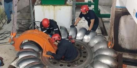 Central hidroeléctrica Delsitanisagua retoma operación total tras mantenimiento técnico