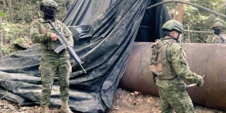 Ejército halla 2 campamentos de minería ilegal en Sucumbíos 