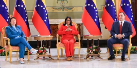 Venezuela firma acuerdo con BP para impulsar la explotación de gas costa afuera