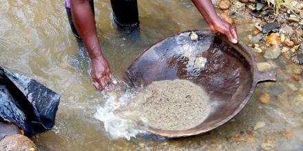 Mineros de la Amazonía anuncian marcha en Quito para exigir diálogo con el Gobierno