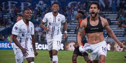 Liga derrotó a Emelec en la semifinal de ida de la Copa Ecuador