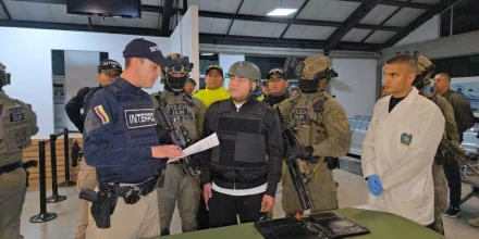 Colombia: Extraditan a alias “Pipe Tuluá”, acusado de crímenes contra guardianes del Inpec