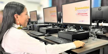 Pastaza y Cotopaxi recibieron $ 183 mil para nuevos laboratorios