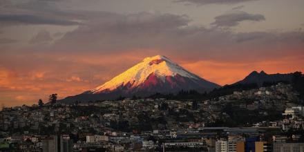 ¿Qué feriados tendrá Ecuador en diciembre de 2025?