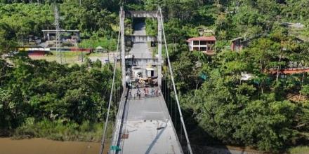 Puente sobre el río Napo registra 75 % de avance