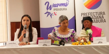 Warmi Imbabura presenta libro bilingüe sobre partería ancestral