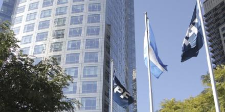 Justicia de EE.UU. ordenó a Argentina renunciar a su 51% de YPF