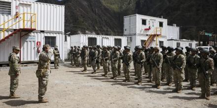 Perú: Más de 400 militares intervienen en operativo contra la minería ilegal