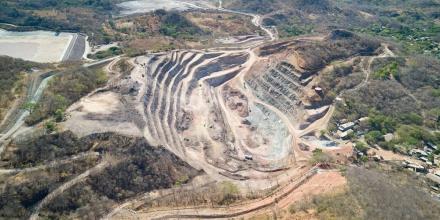 China CMOC comprará a Equinox cuatro minas de oro en Brasil