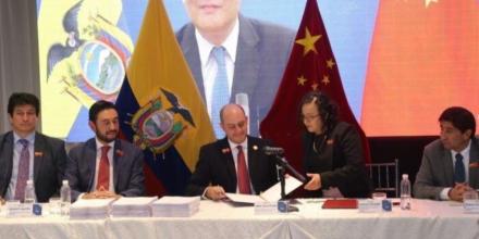 Un año después, el acuerdo comercial entre Ecuador y China no despega 