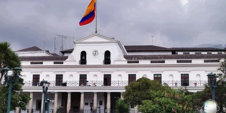 Riesgo país de Ecuador cae a 386 puntos y alcanza su nivel más bajo desde 2014