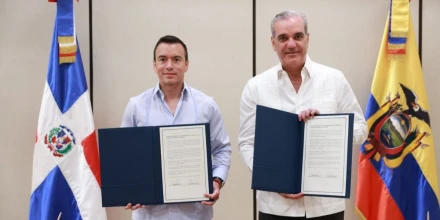 Ecuador y República Dominicana avanzan hacia acuerdo comercial 