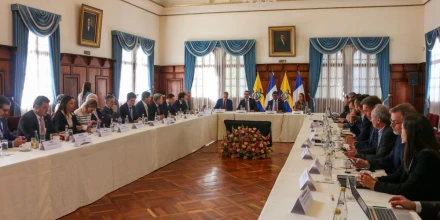 Misión empresarial francesa analiza inversiones en infraestructura, energía y transición ecológica
