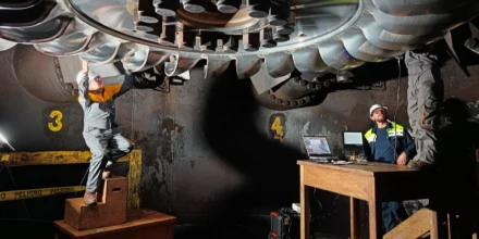 Servicio eléctrico se restablece en Ecuador tras falla en la subestación Paute Molino
