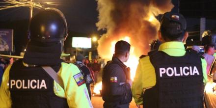 Ecuador registra cierres parciales de vías por protestas