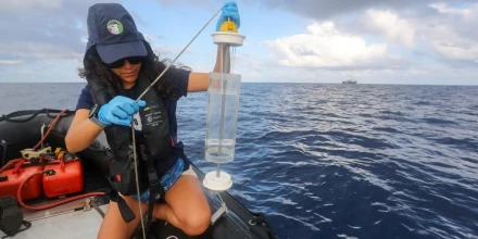 Científica ecuatoriana recibe reconocimiento internacional por conservación en Galápagos