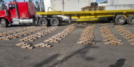La Policía decomisó 800 bloques de droga en Tulcán