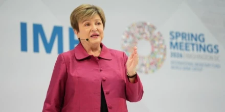 FMI advierte posible alza de tasas ante riesgos inflacionarios por conflicto en Oriente Medio