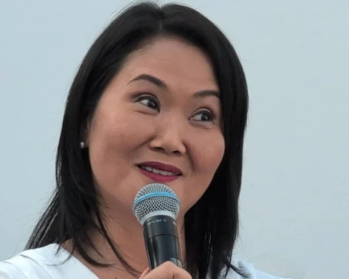 Sondeos de Ipsos, Datum y CPI muestran liderazgo ajustado de López Aliaga y Fujimori, con alto porcentaje de indecisos a días de los comicios