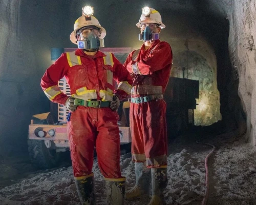 Es su primer reporte bajo estándares europeos, destacando mejoras en seguridad, inversión social y gestión ambiental