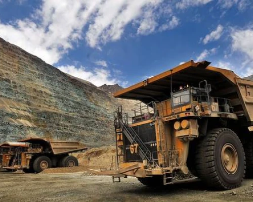 El sector minero peruano superó los US$ 1.500 millones en inversiones entre enero y marzo, impulsado por proyectos de exploración e infraestructura.
