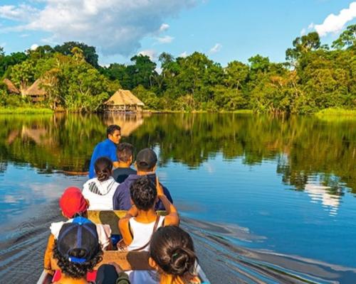 La organización 'Come to the Rainforest' vulneró los derechos de pueblos indígenas en aislamiento voluntario