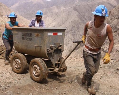 El tema se discutirá y votará de acuerdo con el reglamento del Congreso