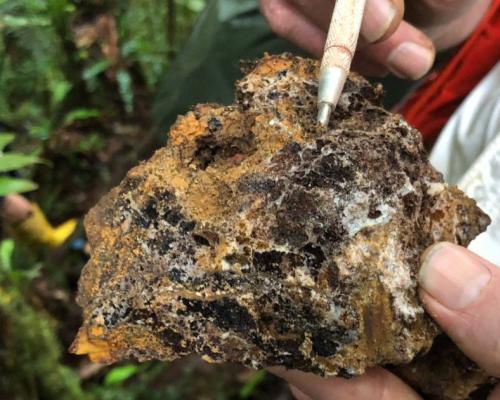 La minera canadiense calificó la nueva tasa minera como dañina para la industria