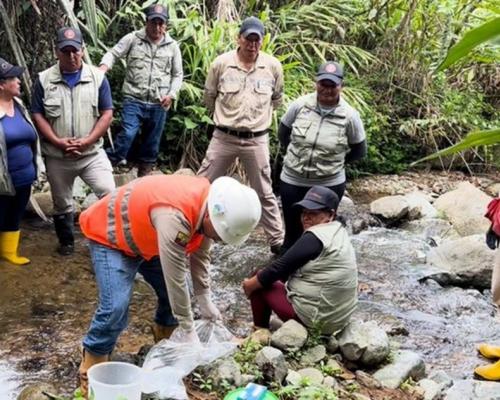 La transacción por $ 1.200 millones está sujeta a la aprobación de accionistas y condiciones regulatorias.