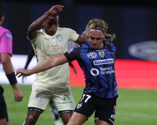 Barcelona igualó 2-2 con Liga en Guayaquil.