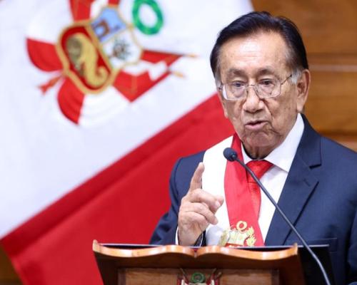 Parlamento designa por votación a Balcázar para liderar el país hasta julio, tras destitución de Jerí en medio de un clima de fuerte inestabilidad política.