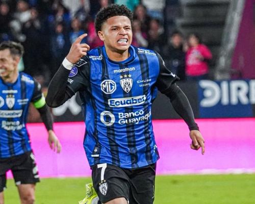 Universidad Católica goleó 6-2 al Aucas en el estadio Atahualpa.