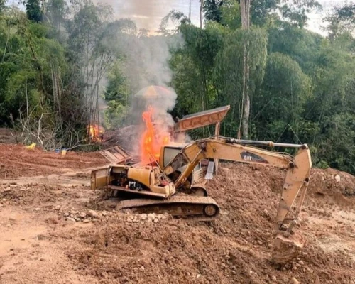 El avance de redes ilegales en zonas mineras genera conflictos, violencia y contaminación ambiental, mientras crece la presión sobre territorios concesionados a empresas formales.