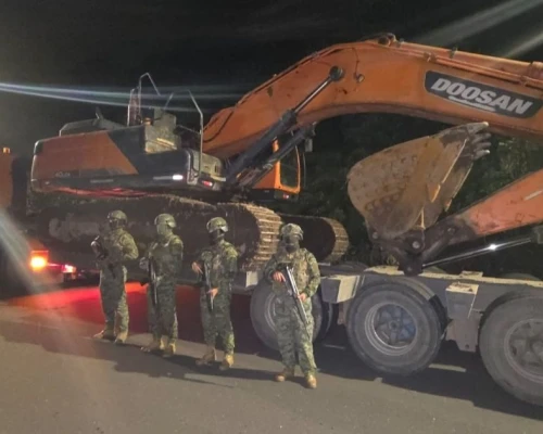 El IPE advierte falta de nuevas iniciativas de oro y expansión de la minería ilegal incluso en zonas protegidas, lo que limita el crecimiento del sector.