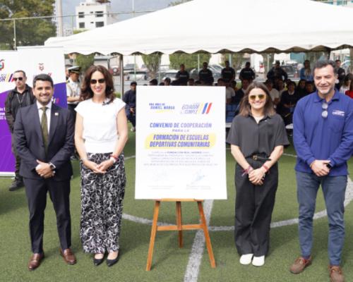 El acuerdo se enfocará en la capacitación de 350 instructores