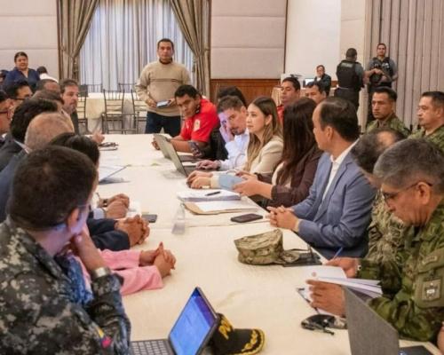 A la cita acudieron representantes de las Fuerzas Armadas, de la Policía y de los ministerios de Defensa de ambos países