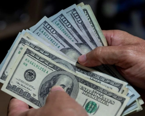 El Instituto Peruano de Economía advierte que la interrupción del gas, el encarecimiento del petróleo y la subida del dólar podrían impulsar nuevos aumentos de precios este mes.