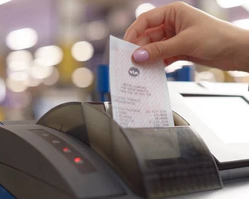 El Chontico Millonario Día jugó el sorteo 8427 este lunes 11 de mayo de 2026. Conoce el número ganador, la Quinta Balota y cómo validar tu colilla de chance.