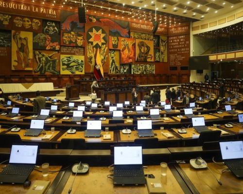 Las legisladoras que más sanciones acumularon fueron Lucía Jaramillo, Nicole Saca y Mónica Salazar