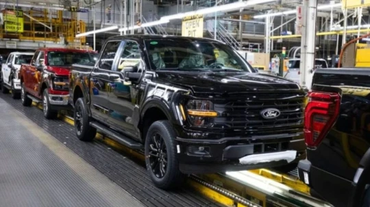 Entre los cambios está la disminución del arancel para autos y kits de ensamblaje (CKD) de entre 30% y 40% a una tarifa fija del 10%