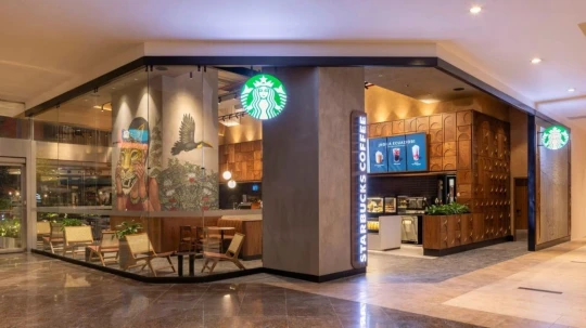 La expansión marca su ingreso más fuerte fuera de Quito y eleva la competencia en el mercado cafetero ecuatoriano
